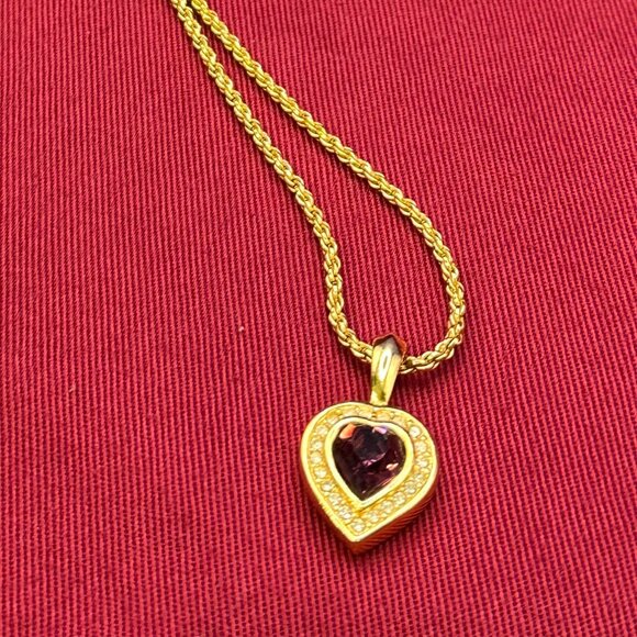 VTG Swarovski S.A.L. Faux Amethyst & Crystals on Gold-Tone Heart Pendant - Picture 11 of 11